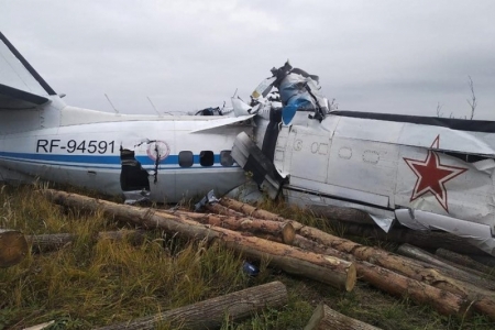 Queda de avião no centro da Rússia deixa pelo menos 16 mortos