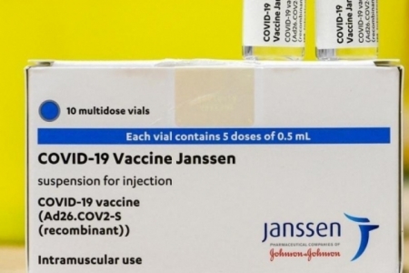 RS deve receber em torno de 140 mil doses da Janssen, diz secretária estadual de Saúde