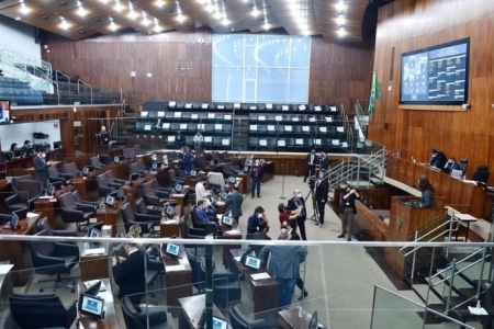 Assembleia Legislativa do RS aprova privatização da Corsan